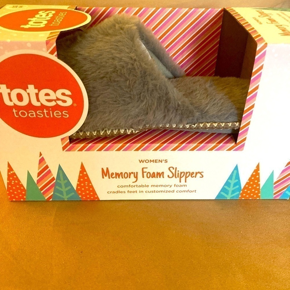 Totes Slippers large grey NIB